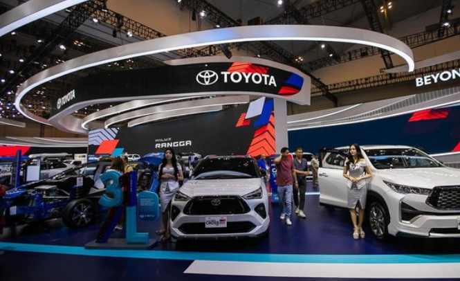 Toyota Tak Yakin Penjualan Mobil Baru Sampai 1 Juta Unit 2024