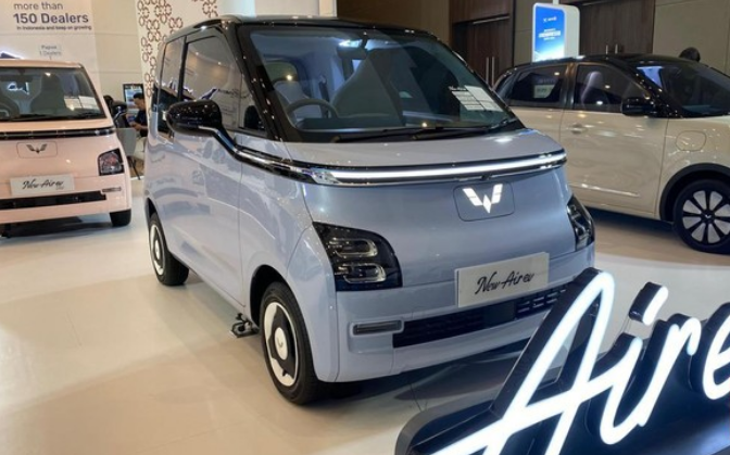Mobil Listrik Termurah yang Dijual di PEVS 2025 Tak Sampai Rp200 Juta